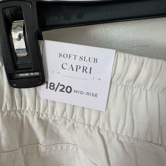 White Drawstring Capri Pants - Picture 3 of 3